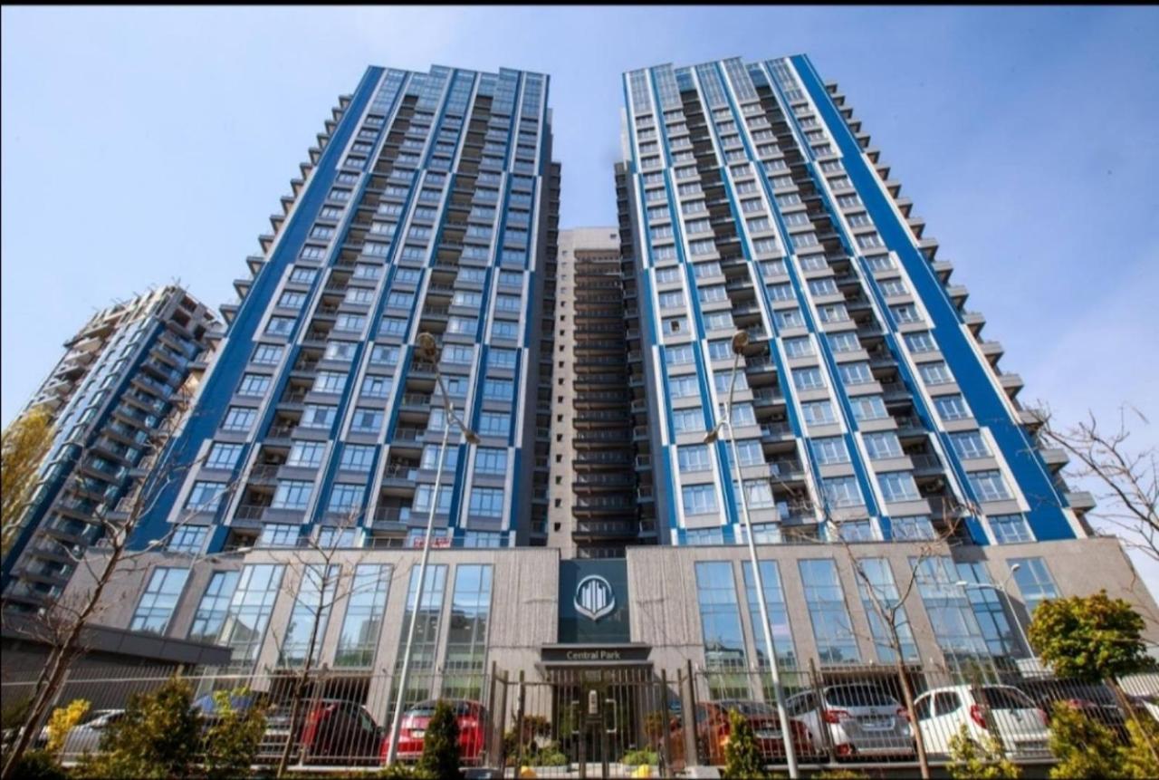 Petrovdom Apartaments 8-188 In Rc Central Park, 7 John Mccain Street Kiev Dış mekan fotoğraf